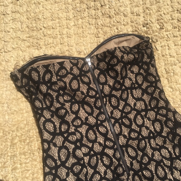 Gianni Bini strapless lace body-con dress - Picture 5 of 5